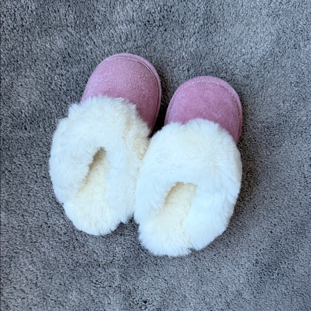 Toddler Cozy Pink and White Fur Slippers